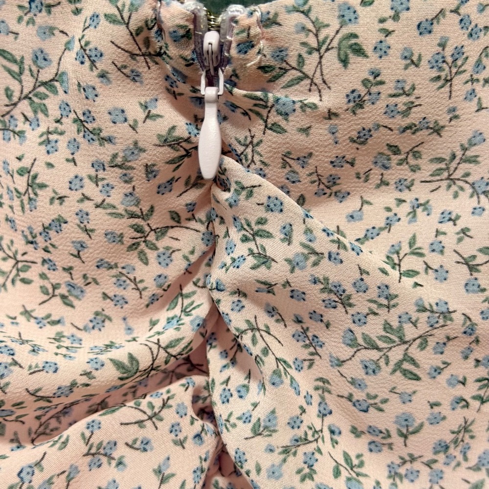She + Sky Floral Ruched Mini Dress Size L - Picture 4 of 11
